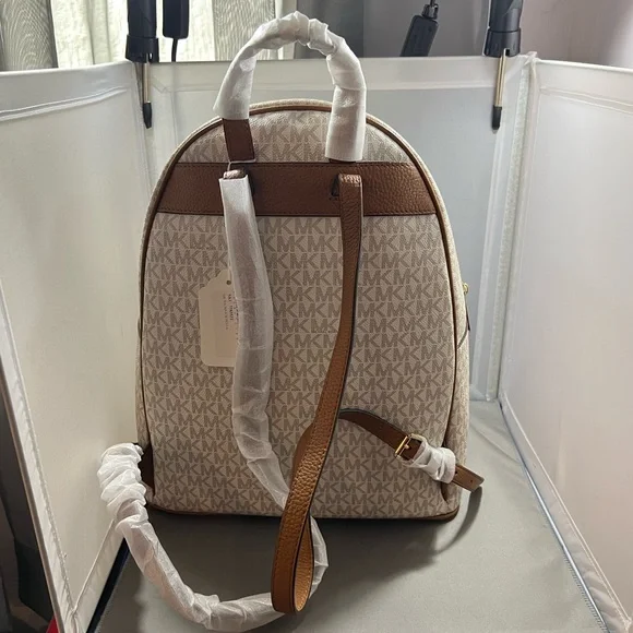 Michael Kors backpack medium, logo, Vanilla/cream Color, Abbey Bag